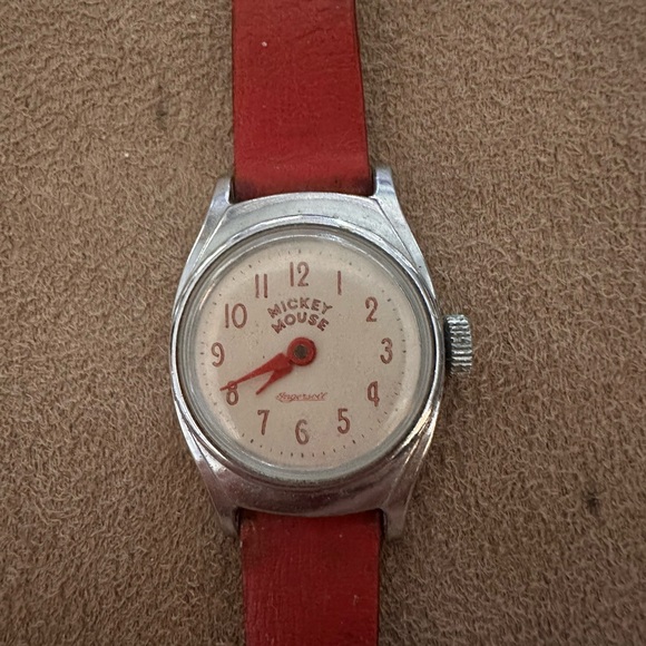 Ingersoll Red Mickey Mouse Watch with Silver Case - Picture 1 of 5